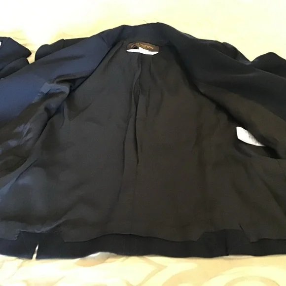 Louis Vuitton Dark Blue Blazer - Picture 10 of 10